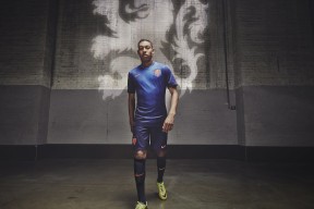 2026世界杯官方中文门户-铜墙铁壁！穆古鲁扎致命防守助MAD力克强敌